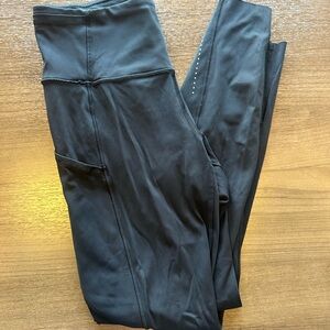 Lululemon Fast and Free High-Rise Tight 25"
5 Pocket — Size 6